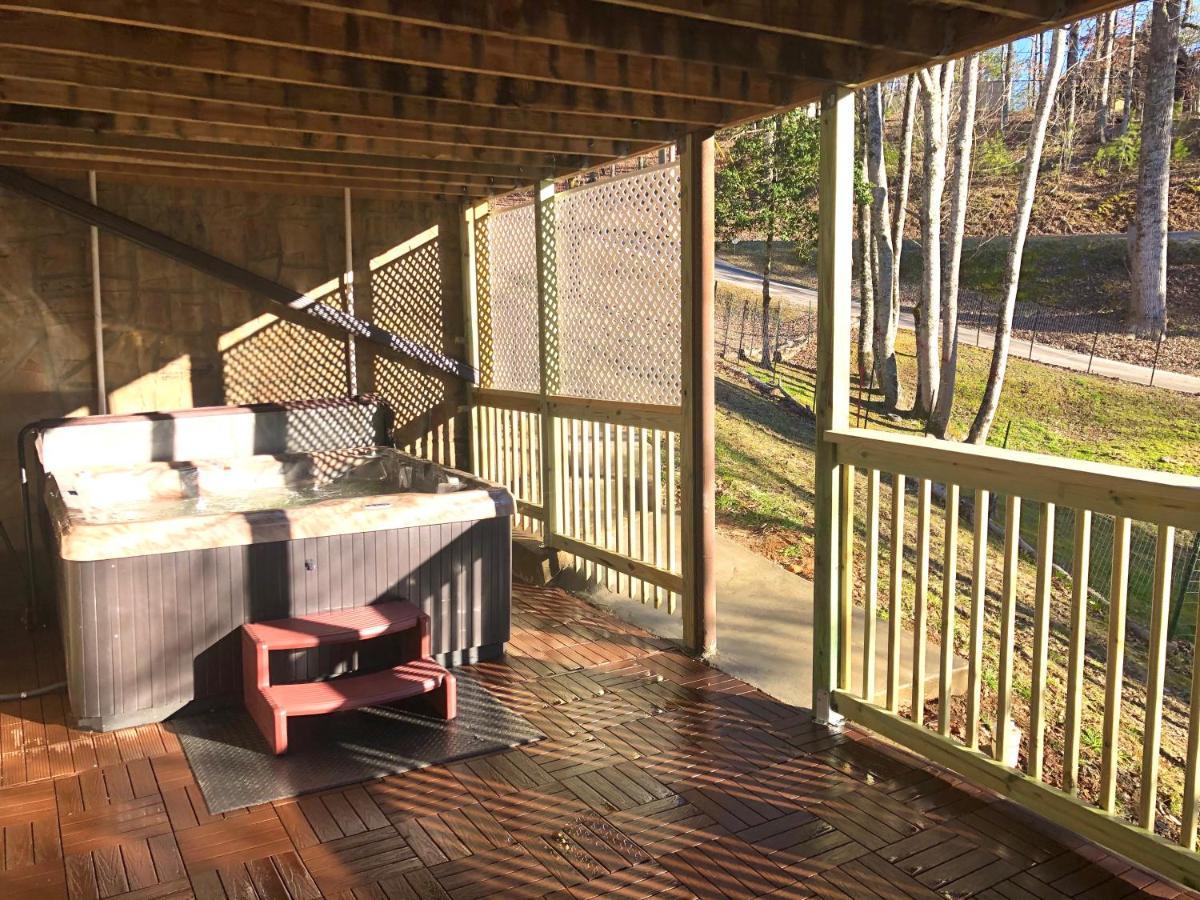 Smokey Max Chalet Sevierville Exterior photo